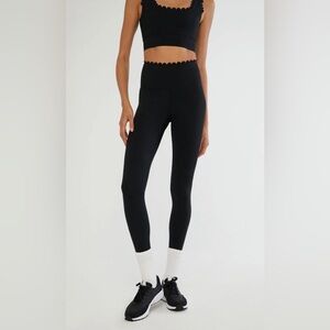 IVL Scalloped Black Leggings